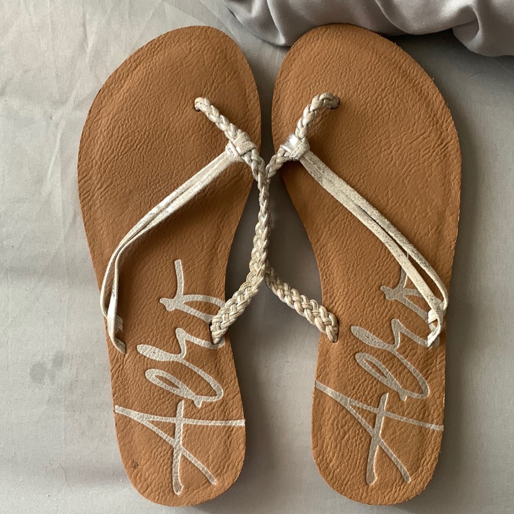 Aero flip flops worn a few times in the house